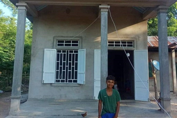 Bàn giao thêm 4 căn nhà tình nghĩa Khe Sanh ở biên giới Việt-Lào